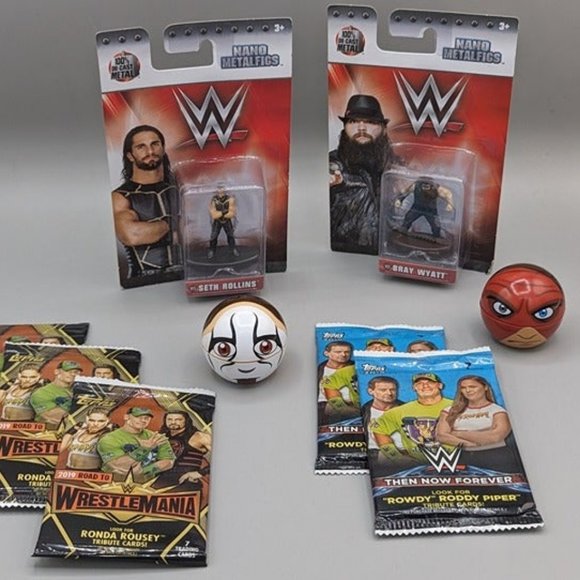WWE Bundle - Picture 1 of 7